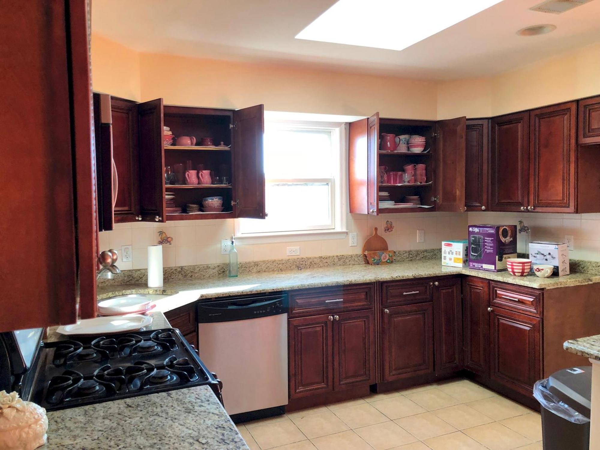 Business & Family Friendly Balcony Jacuzzi Free Park Appartement *