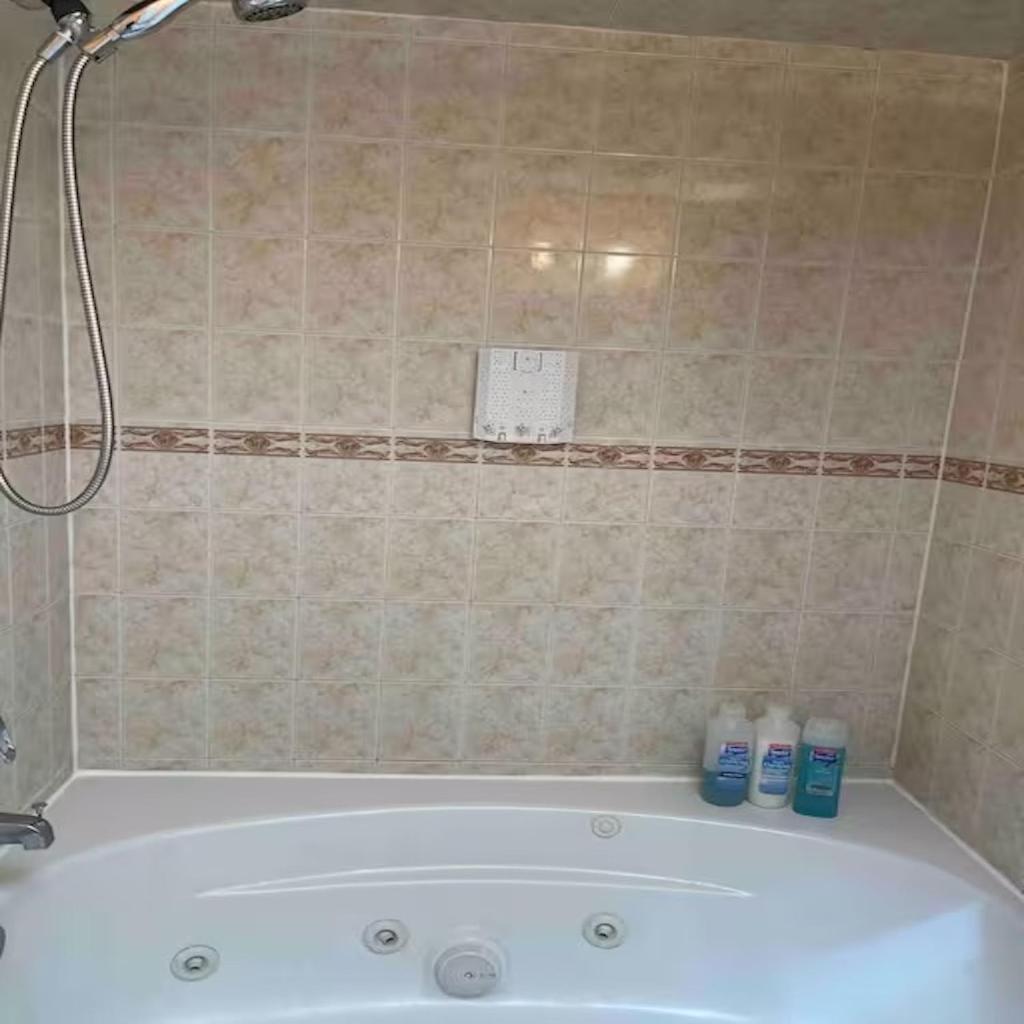 Appartement Business & Family Friendly Balcony Jacuzzi Free Park *